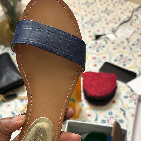 Tommy Hilfiger Women's Navy and Tan Sandals 7.5 - Picture 3 of 3